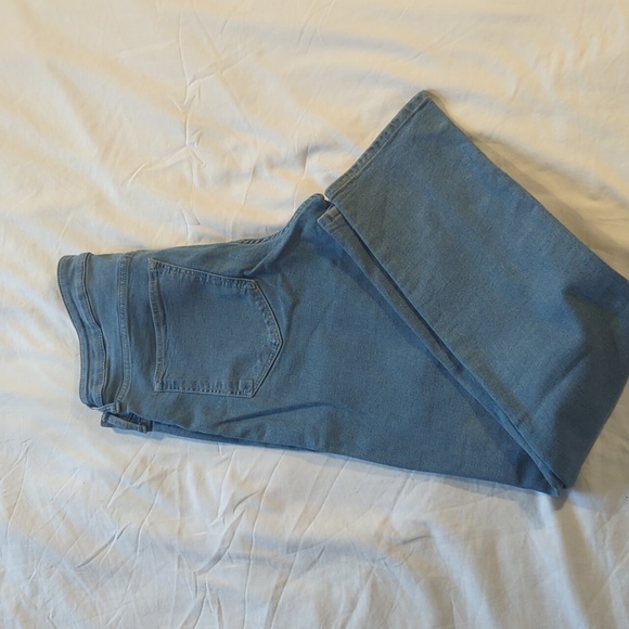 Jeans - Picture 2 of 2